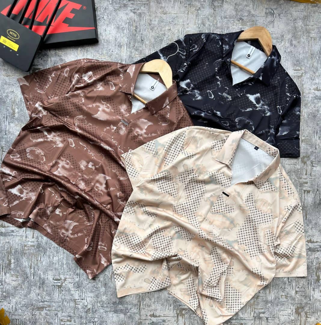 V-Neck Shorts Leveed Shirts